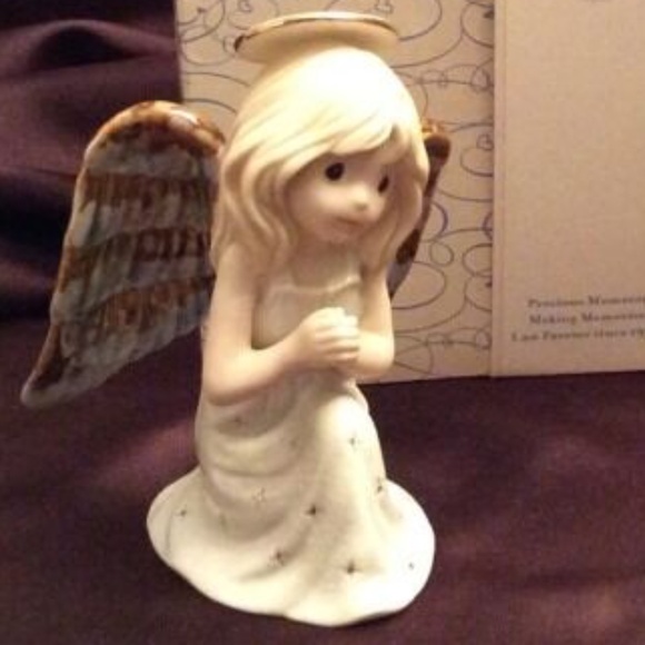Precious Moments World of Grace REJOICE Porcelain Figurine NIB - Picture 1 of 4